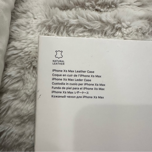 iPhone XS Max Apple Black Leather Case - Picture 11 of 11